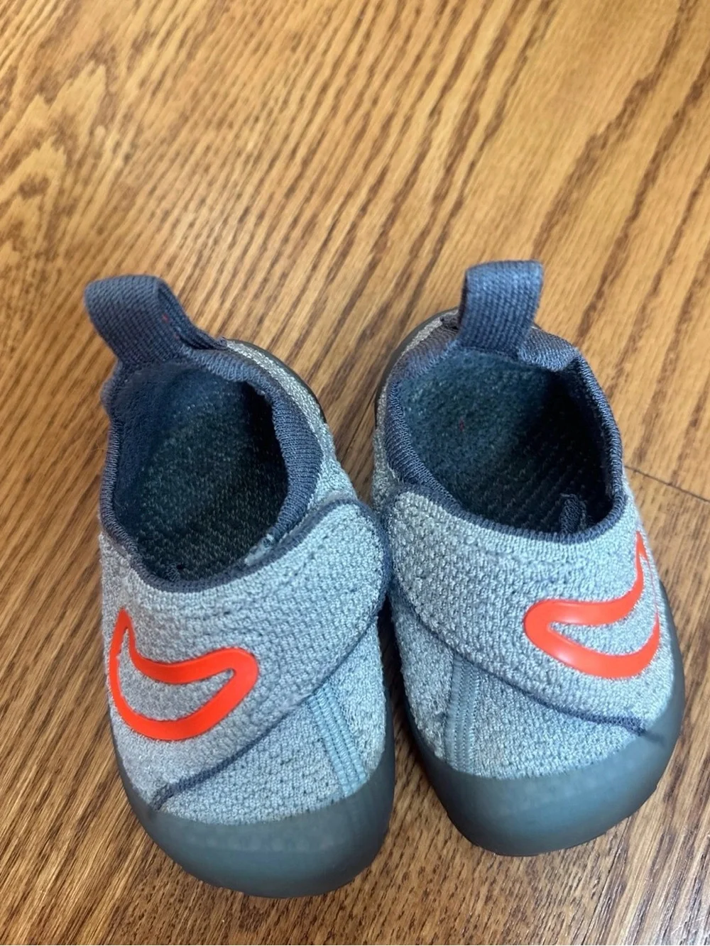 Nike Swoosh 1 Shoes Size 5C Gray-Orange